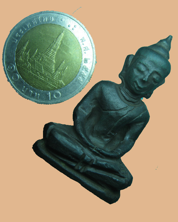 พระแก้วแกะศิลปะล้านนา