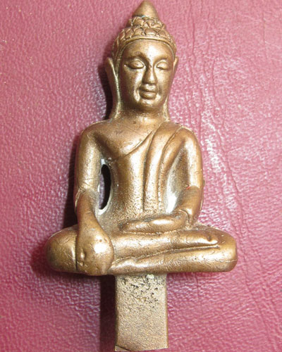 พระยอดธงวัดพลับ จันทบุรี