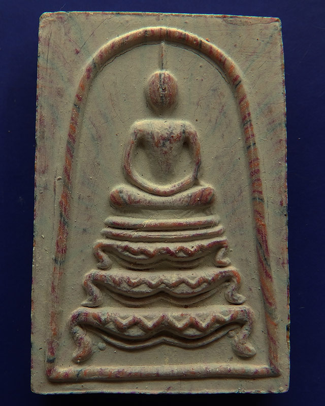 5.สมเด็จหลวงพ่อแพ วัดพิกุลทอง พิมพ์ฐานสิงห์ สายรุ้ง ตะกรุดทอง 3 กษัตริย์ พร้อมกล่องเดิม