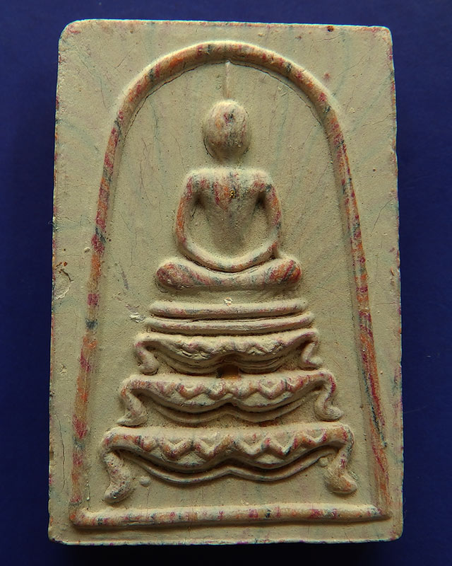 2.สมเด็จหลวงพ่อแพ วัดพิกุลทอง พิมพ์ฐานสิงห์ สายรุ้ง ตะกรุดทอง 3 กษัตริย์ ติดแผ่นทอง พร้อมกล่องเดิม