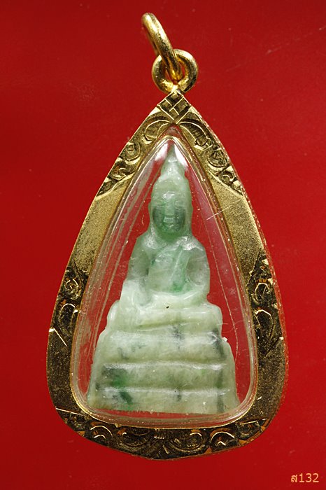 พระหยก พร้อมเลี่ยม