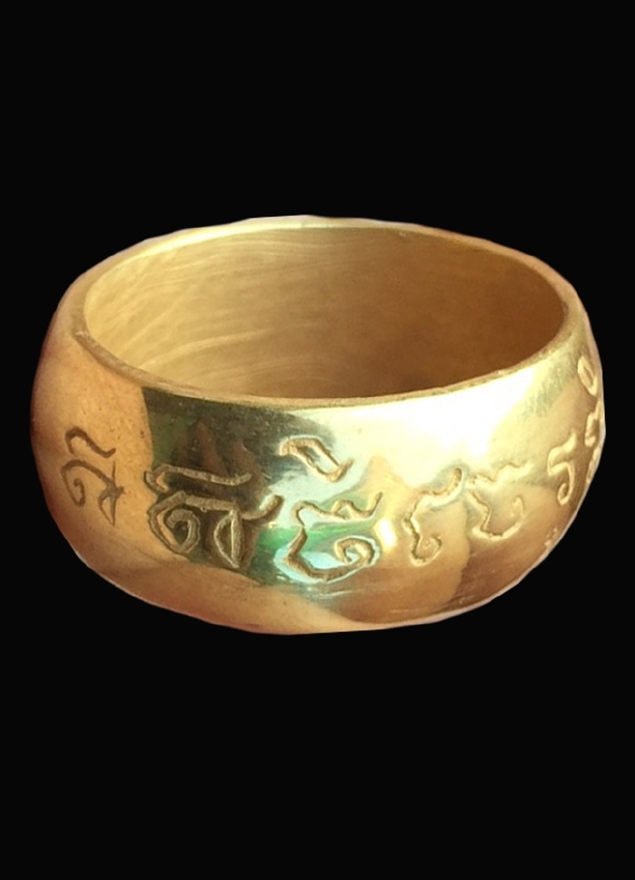 แหวนนิ้วเพชรพระอิศวร หลวงปู่หมุน เนื้อทองคำ หล่อนำฤกษ์ ปี2542