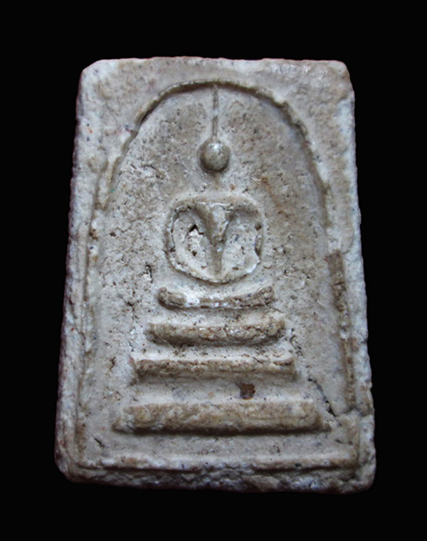 สมเด็จหลวงปู่หิน วัดระฆัง พิมพ์เจดีย์จรดซุ้ม ปี 2497 สภาพสวยครับ