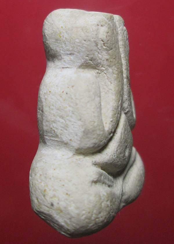 พระปิดตาเงินไหลมา หลวงปู่หมุน วัดบ้านจาน เนื้อผงมีตระกุด ปี2542. จ...ศรีสะเกษ