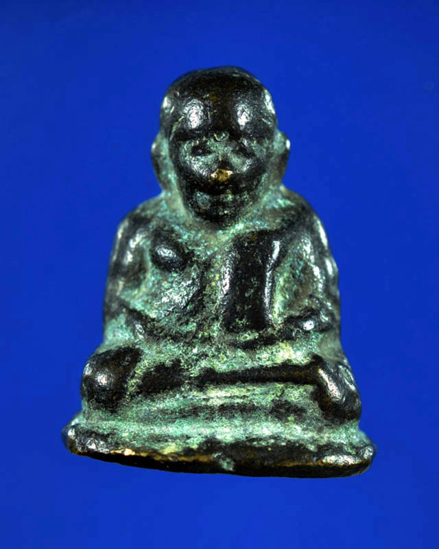 หลวงพ่อเงิน รุ่นปืนแตก