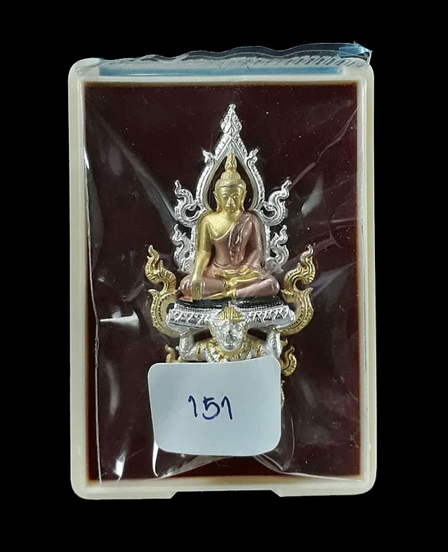 พระพุทธนิมิตรพิชิตมาร รุ่นพิชิตมาร พระอธิการใจ วัดพระยาญาติ จ.สมุทรสงคราม ปี2559 เนื้อ 4K ซุ้มสีเงิน