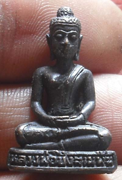 รูปหล่อ หลวงพ่อบึงสามพัน จ เพชรบูรณ์