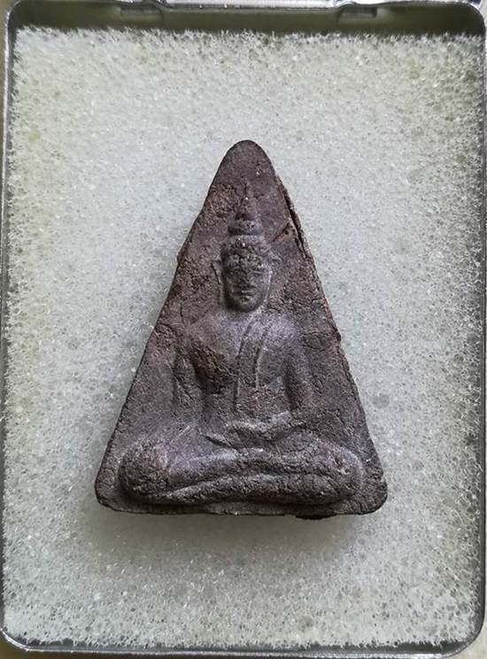 นางพญาพิมพ์ใหญ่ รองแชมป์ในถิ่น