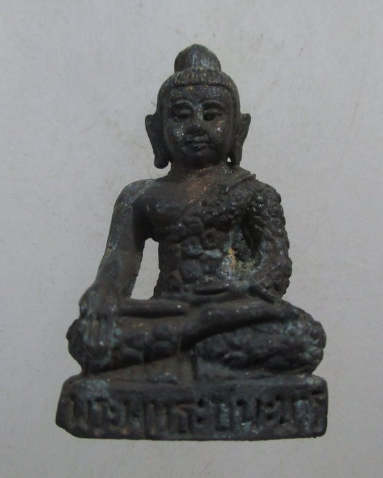 ๒๐ รูปหล่อพระพุทธะชนะมาร