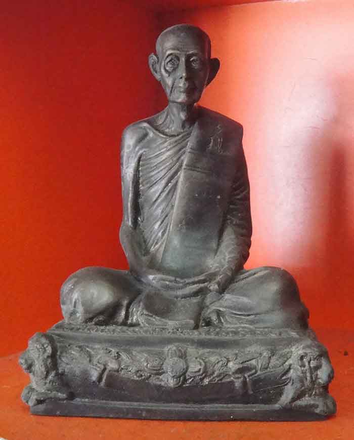 หลวงปู่ขาว วัดถ้ำกลองเพล อุดรธานี พระบูชาขนาด 5 นิ้ว หลวงปู่ขาวย้อนยุคปี17
