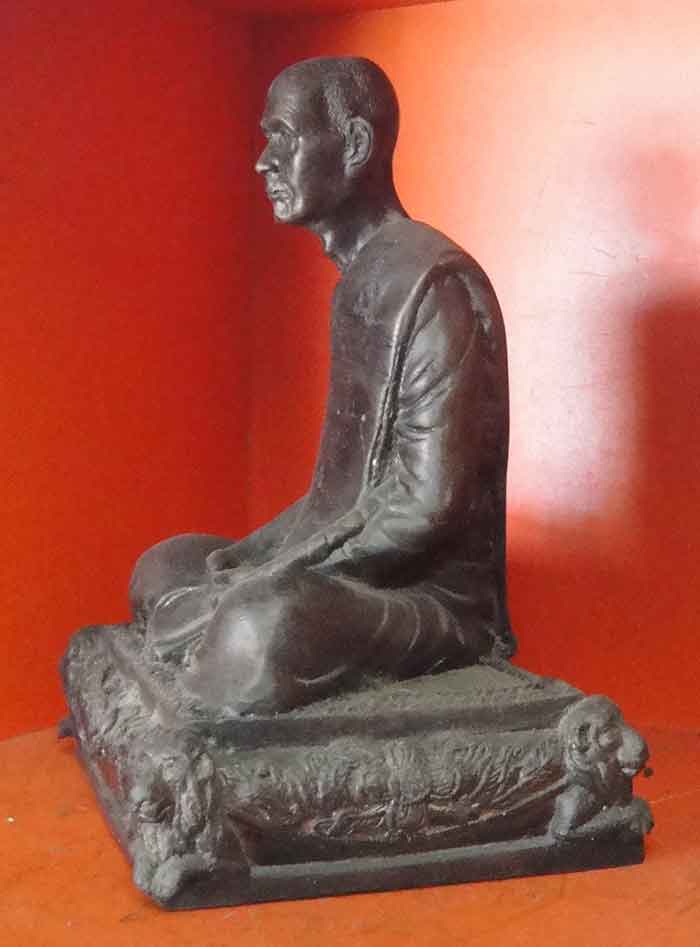 หลวงปู่ขาว วัดถ้ำกลองเพล อุดรธานี พระบูชาขนาด 5 นิ้ว หลวงปู่ขาวย้อนยุคปี17