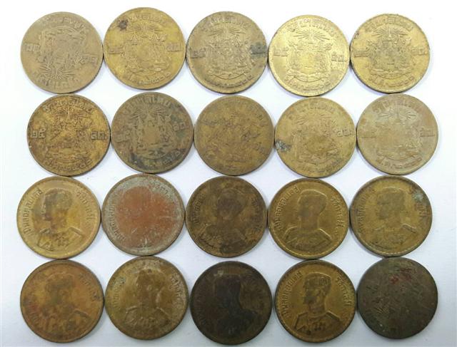 เหรัยญ 25 สตางค์ ปี 2500 20 เหรียญชุดที่ 1