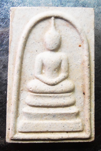 พระสมเด็จรุ่น๒๑๔ปีเกิด วัดระฆังปี45หลวงปู่หมุนปลุกเสก สวยๆพร้อมกล่องครับ