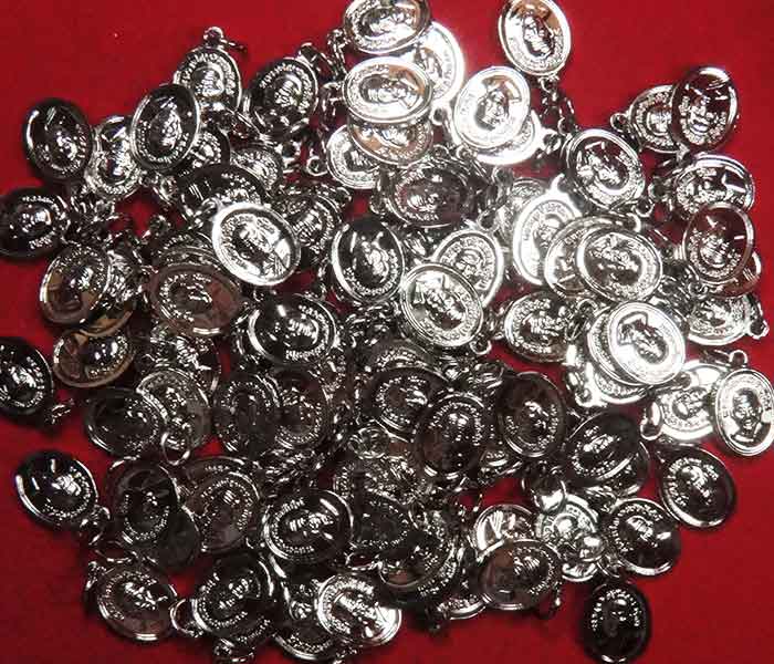 ***จำนวน 68 เม็ด***เหรียญเม็ดแตงชุบนิเกิล หลวงปู่ทวดวัดช้างให้ พิธีใหญ่ เสาร์ 5 วันที่ 5 เดือน 5 ปี5