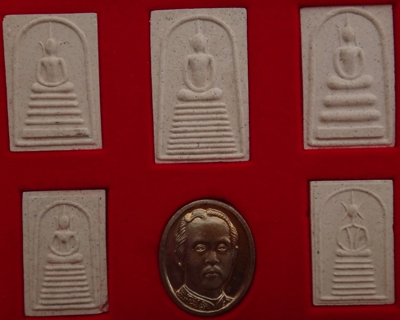 พระชุดสมเด็จ เกษไชโยย้อนยุค ปี40 6องค์ เคาะเดียว80