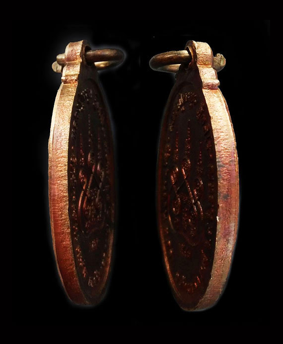 เหรียญเล็กหน้าใหญ่ หลวงปู่หมุน ปี42เนื้อทองแดง จมูกโด่งๆ ผิวรุ้งๆ สวยมาก เดิมๆ ไม่ผ่านการใช้