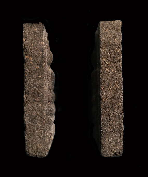 พระสมเด็จโนนผึ้งหลวงปู่หมุน (พิมพ์ใหญ่)เนื้อว่านไพรดำ ฝังพลอยเสก (เกษาโผล่ด้านหลังยาวๆ หายาก