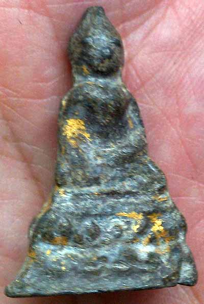 พระกรุสนิมแดง