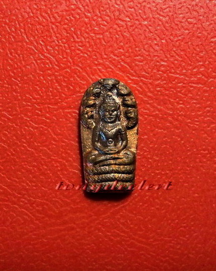 พระนาคปรกใบมะขาม หลวงพ่อชา สุภัทโธ วัดหนองป่าพง จ.อุบลราชธานี สวยมากค่ะ