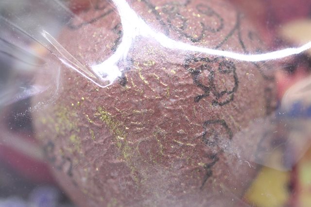 ลูกอมพยัคฆ์คำราม หลวงพ่อสาคร ปี 2554 เนื้อผงพรายกุมารสำนักสงฆ์เขาหลวงเตี่ย จ.ระยองเนื้อว่านสบู่เลือด