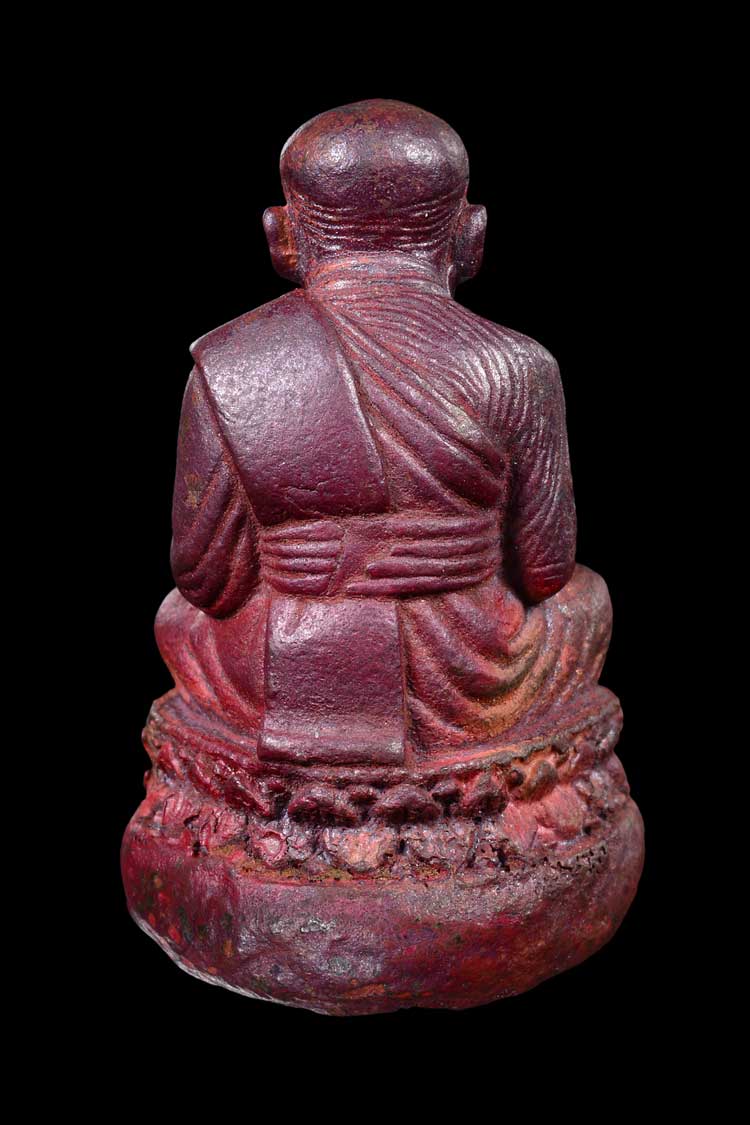 หลวงปู่ทวด พิมพ์เบ้าทุบมหาลาภ เนื้อนวะโลหะ รุ่นกฐิน วัดช้างให้ ปี 2540 สร้าง 9999 องค์ครับ