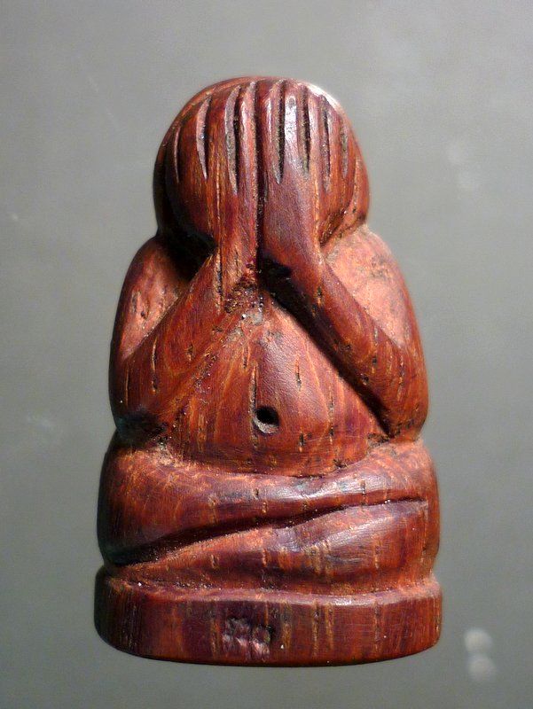 ปิดตาไม้แกะมีโค้ต ไม่ทราบที่ พระเครื่อง พระแท้ webpra เว็บ-พระ.คอม