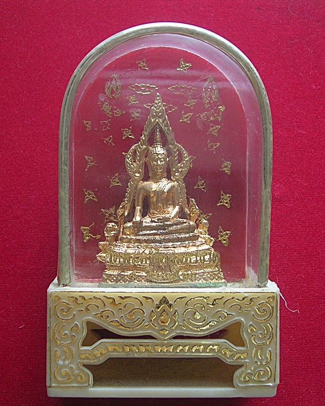 พระบูชาตั้งหน้ารถ พระพุทธชินราช วัดพระศรีรัตนมหาธาตุ จ.พิษณุโลก หน้าตัก 1.5 นิ้ว สูง 2.5 นิ้ว