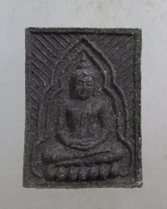 ๒๐ พระพุทธเนื้อผง