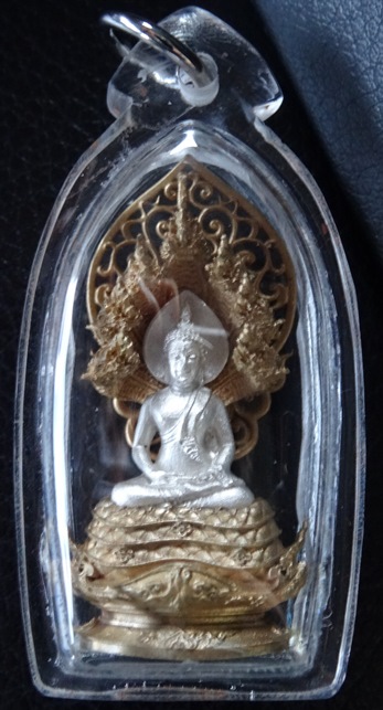 พระพุทธมุจจลินท์รักษ์ธนทวี รุ่น มุจจลินท์มหาโภคทรัพย์ 8 วาระ 2557 ลอยองค์ปรกบรอนซ์อิตาลีองค์เงิน