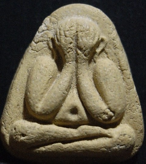 พระปิดตา ปี2516 เนื้อเหลือง วัดยายร้า จ.ระยอง หลวงปู่ทิม ปลุกเสก มาพร้อมบัตรรับรอง