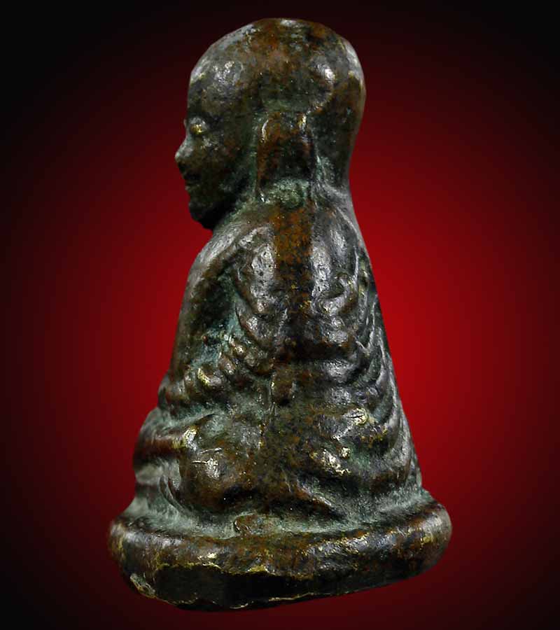 หลวงพ่อเงิน วัดบางคลาน รุ่นปืนแตก พิมพ์ เศียรกลม วัดคงคารา ม อ.โพทะเล จ.พิจิตร