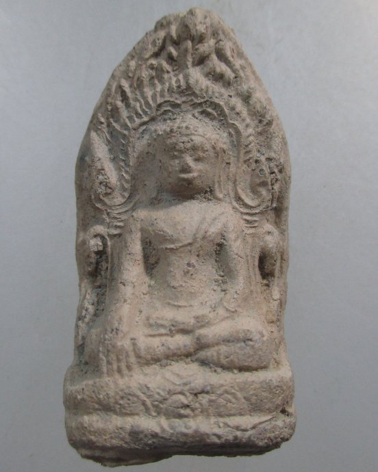 ๒๐ พระซุ่มเรือนแก้ว เนื้อดิน