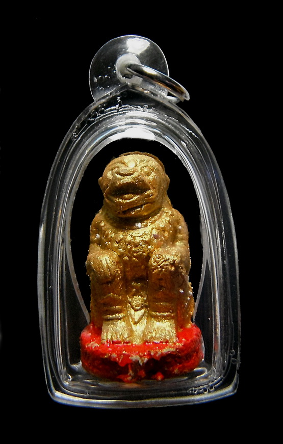 หนุมานชมภูนุช เนื้อผงพุทธคุณผสมว่าน 108 ทาทองฐานแดง  พิธีพุทธาภิเษก วัดสุทัศน์ 5 ครั้ง 