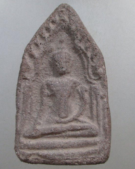 ๒๐ พระขุนแผนเนื้อดิน