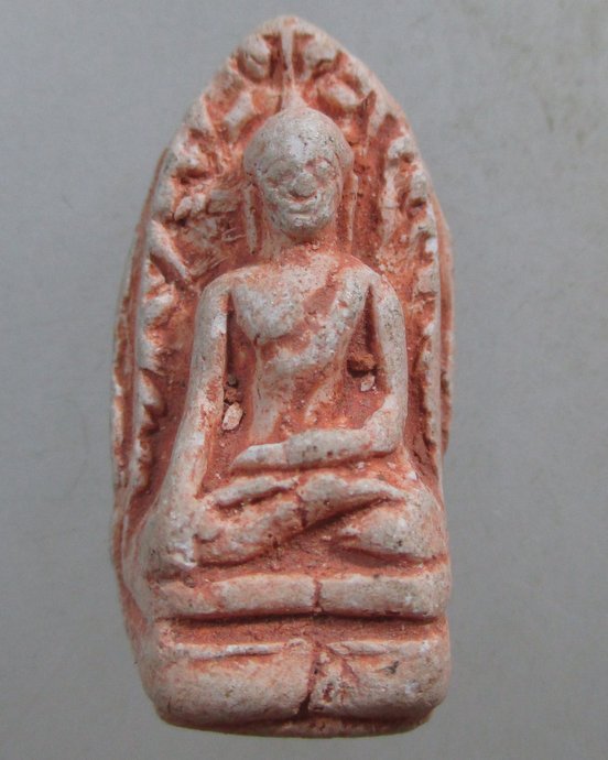 ๒๐ พระรอด วัดมหาวัน จ ลำพูน