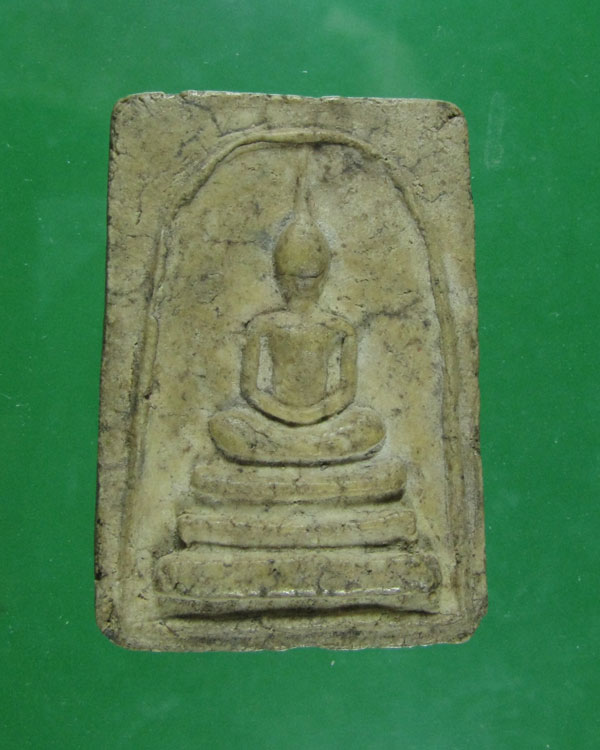 พระสมเด็จหลวงพ่อมุม วัดปราสาทเยอร์ หลังรูปเหมือน