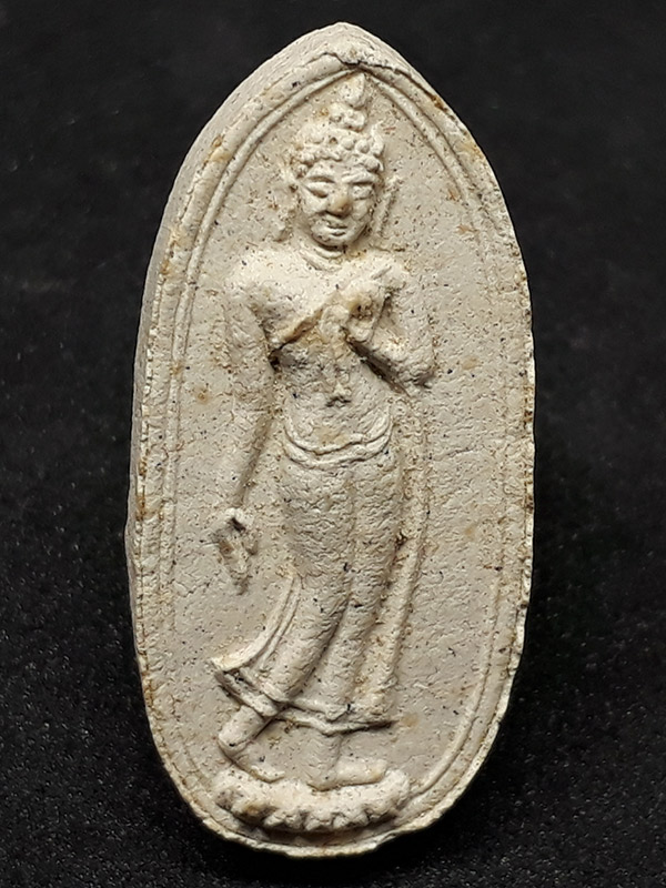 พระลีลาผงพรายกุมาร รุ่นแรก ปี 30 หลวงพ่อสาคร วัดหนองกรับ