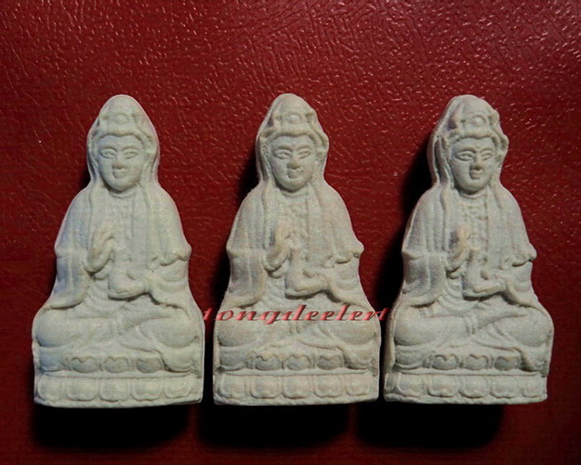 เจ้าแม่กวนอิม ญสส. สมเด็จพระญาณสังวรฯ วัดบวรนิเวศวิหาร รุ่นแรก สวยมากค่ะ