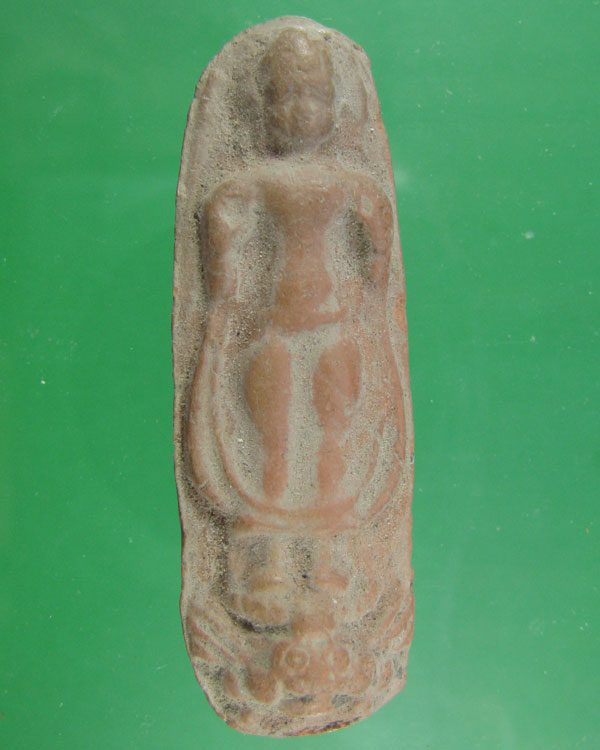 พระร่วงยืน กรุเจดีย์ ๕ ยอด วัดห้วยเสือ เพชรบุรี ปี๒๔๖๔ หลวงปู่ศุข วัดปากคลองมะขามเฒ่า ปลุกเสก