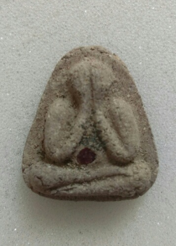 พระปิดตาหลวงพ่อทิม  วัดยายร้า  ปี16.  องค์ที่3