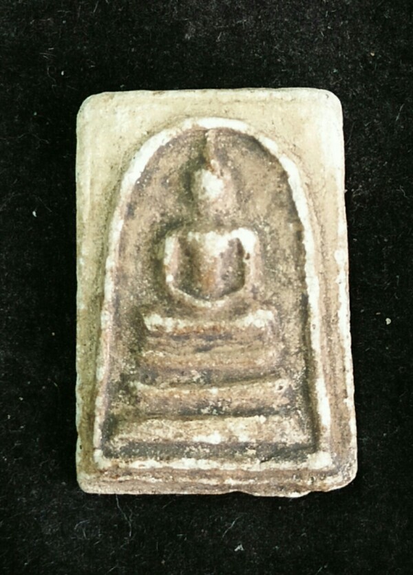 # 20 บาท พระสมเด็จคะแนนเนื้อผงสวยๆ...ไม่ทราบที่
