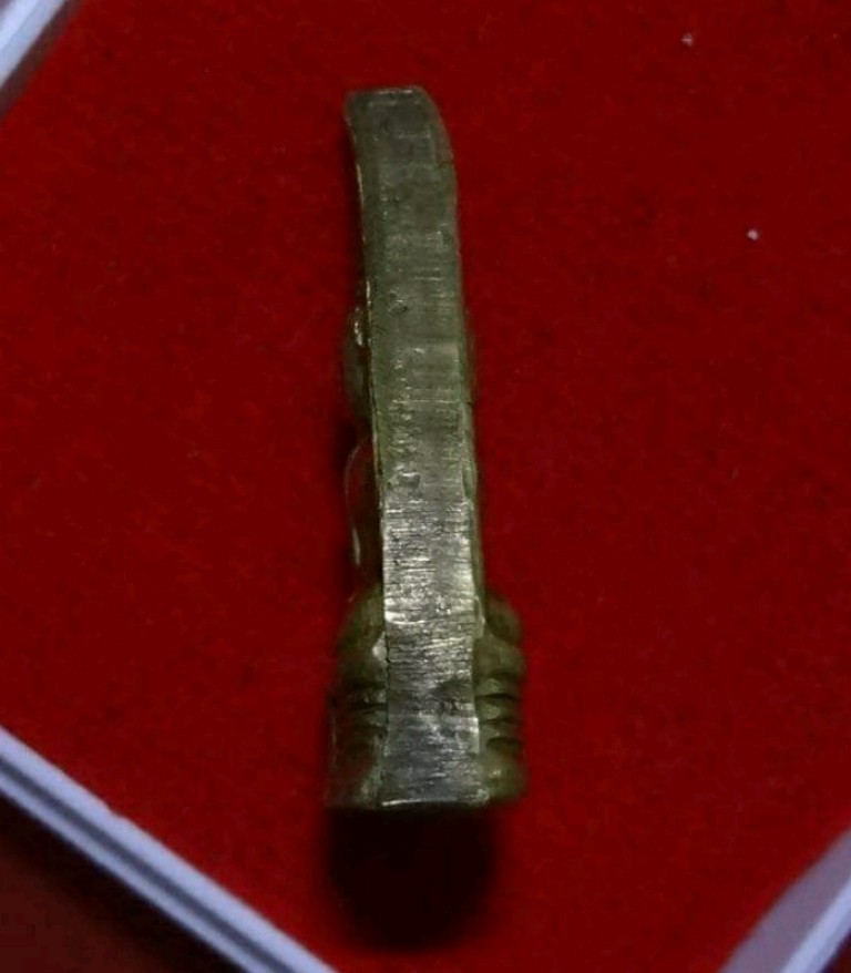 หลวงพ่อโสธร สองหน้า 97 วงแหวนเต็ม สภาพล้าง รับประกันตามกติกาครับ 