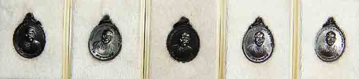 *** 5 เหรียญ***เหรียญรูปใข่ สมเด็จโต พรหมรังสี วัดบางขุนพรหม รุ่นอมตมหามงคล เนื้อทองแดง พิมพ์เล็ก ปี