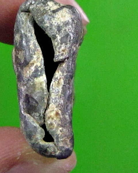 พระเนื้อชินตะกั่วสนิมแดงมีคราบไขสูง3เซนต์ครึ่ง