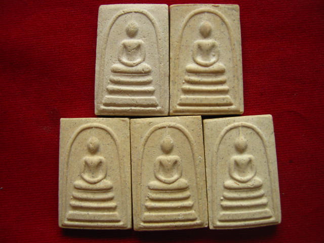 5 องค์ สมเด็จวัดระฆัง 122 ปี พิมพ์ใหญ่ไข่ปลา พร้อมกล่อง 