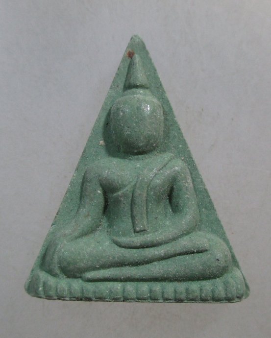 ๒๐ พระนางพญาวัดพนัญเชิง จ อยุธยา  ฝังตะกรุด