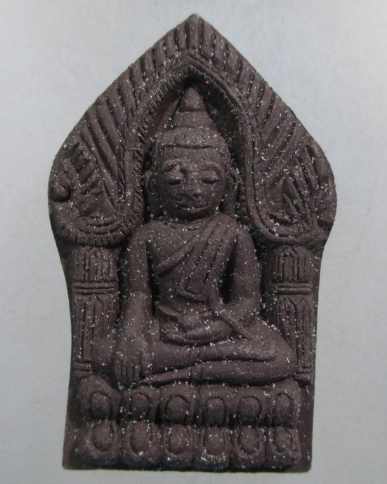 ๒๐ พระยอดขุนพลหลังฝังตะกรุด