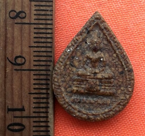 เริ่ม 10 บาท กับ ผงหลวงพ่อพระพุทธโสธร     …ET339