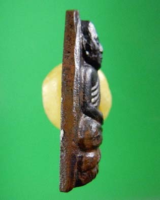 หลวงปู่ทวดหลังตัวหนังสือ วัดช้างให้ ปี 2524 เนื้อทองแดง วัดใจเคาะเดียว 