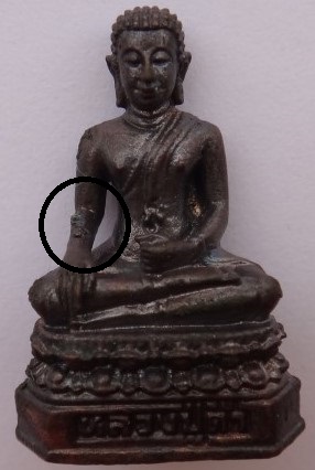 รูปหล่อหลวงตาดำวัดกาญจนสิงหาสน์(วัดทอง) ปี44 อาจารย์ของ หลวงพ่อชาญณรงค์ เคาะเดียว